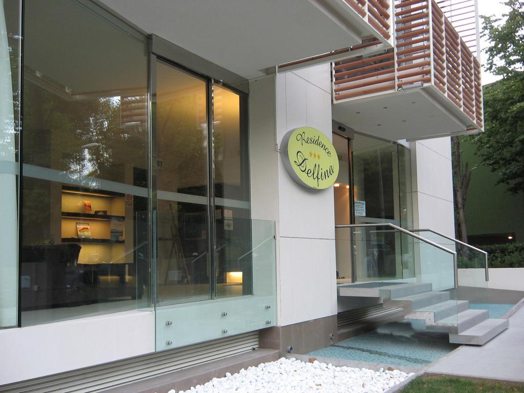 רימיני Residence Delfina מראה חיצוני תמונה