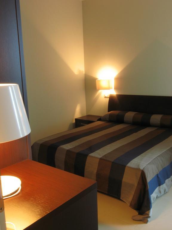 רימיני Residence Delfina מראה חיצוני תמונה
