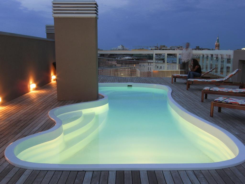 רימיני Residence Delfina מראה חיצוני תמונה