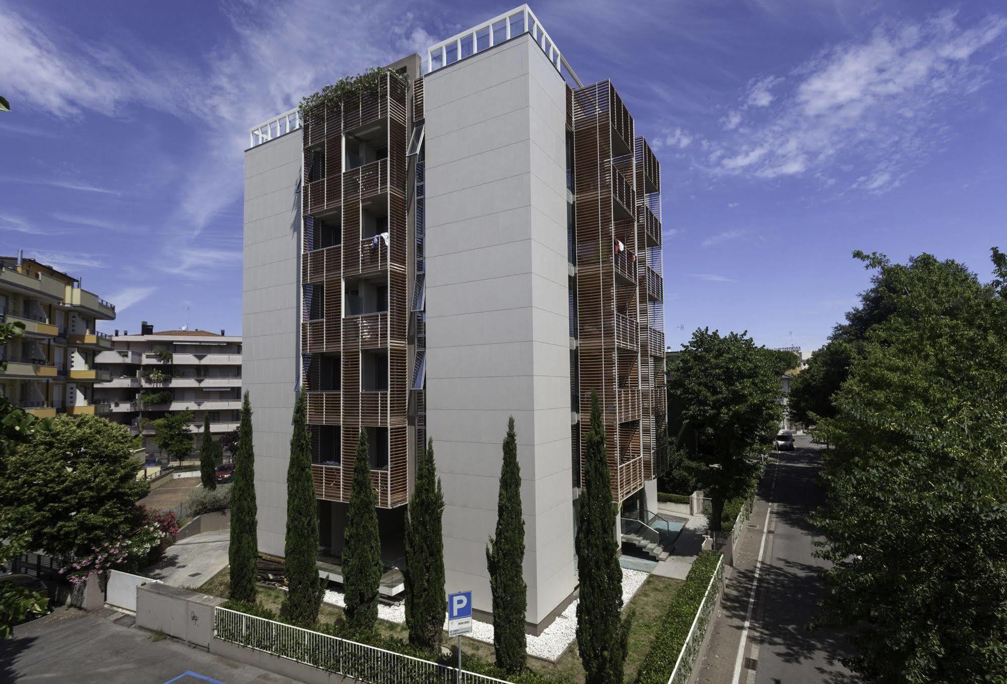 רימיני Residence Delfina מראה חיצוני תמונה